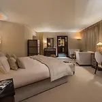 Fouquet's Hotel