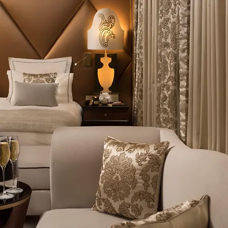 Fouquet's 5* Parigi