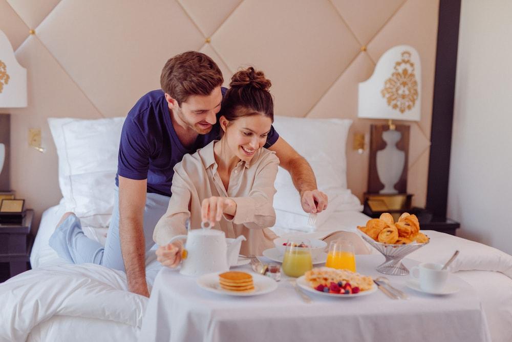 Hotel Barriere Fouquet's 5*