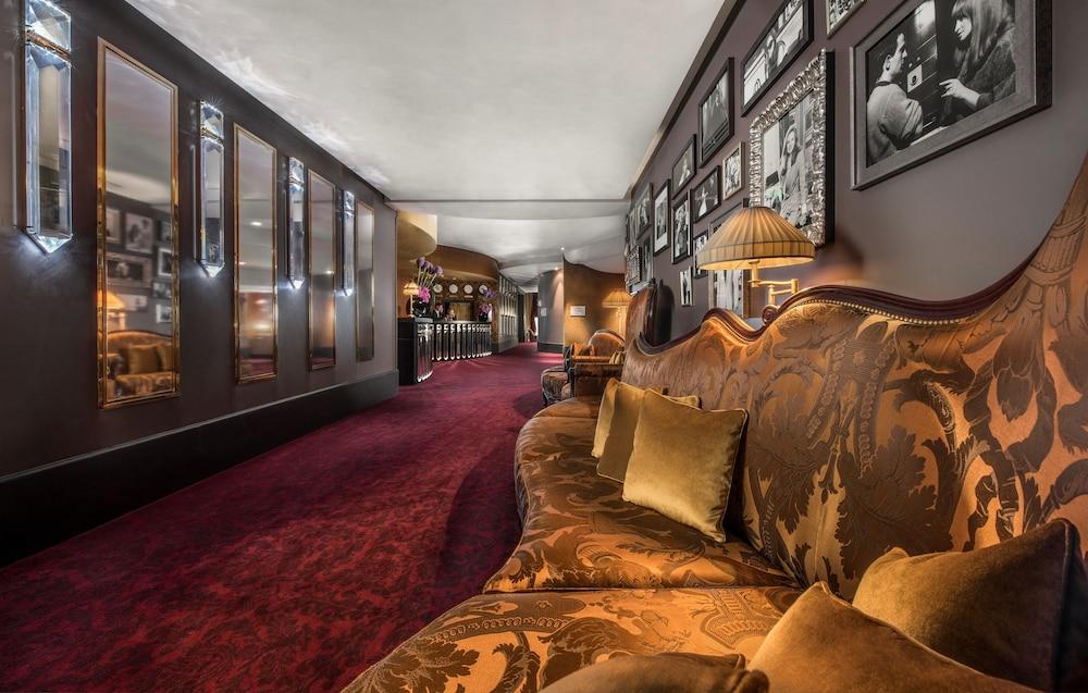 Barriere Fouquet's Hotel 5*
