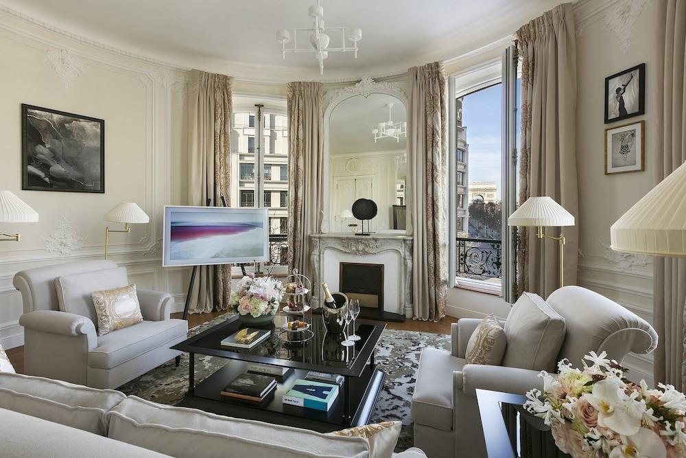 Hotel Barriere Fouquet's Paris