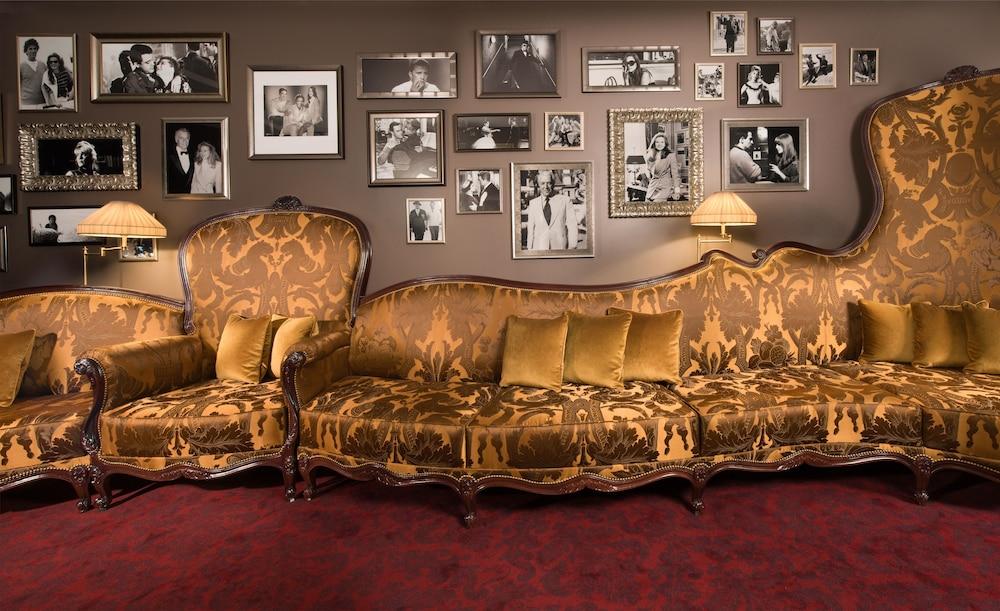 Barriere Fouquet's Hotel 5*
