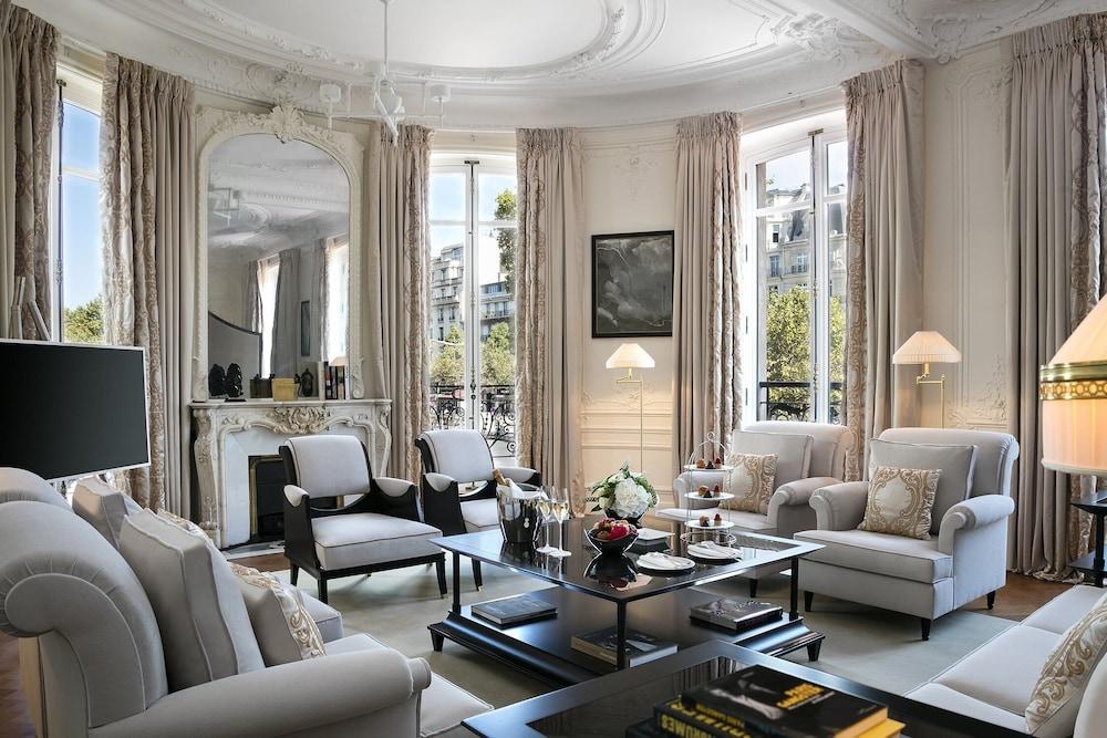 Barriere Fouquet's Hotel Paris